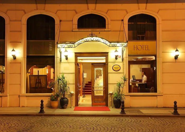Golden Horn Hotel